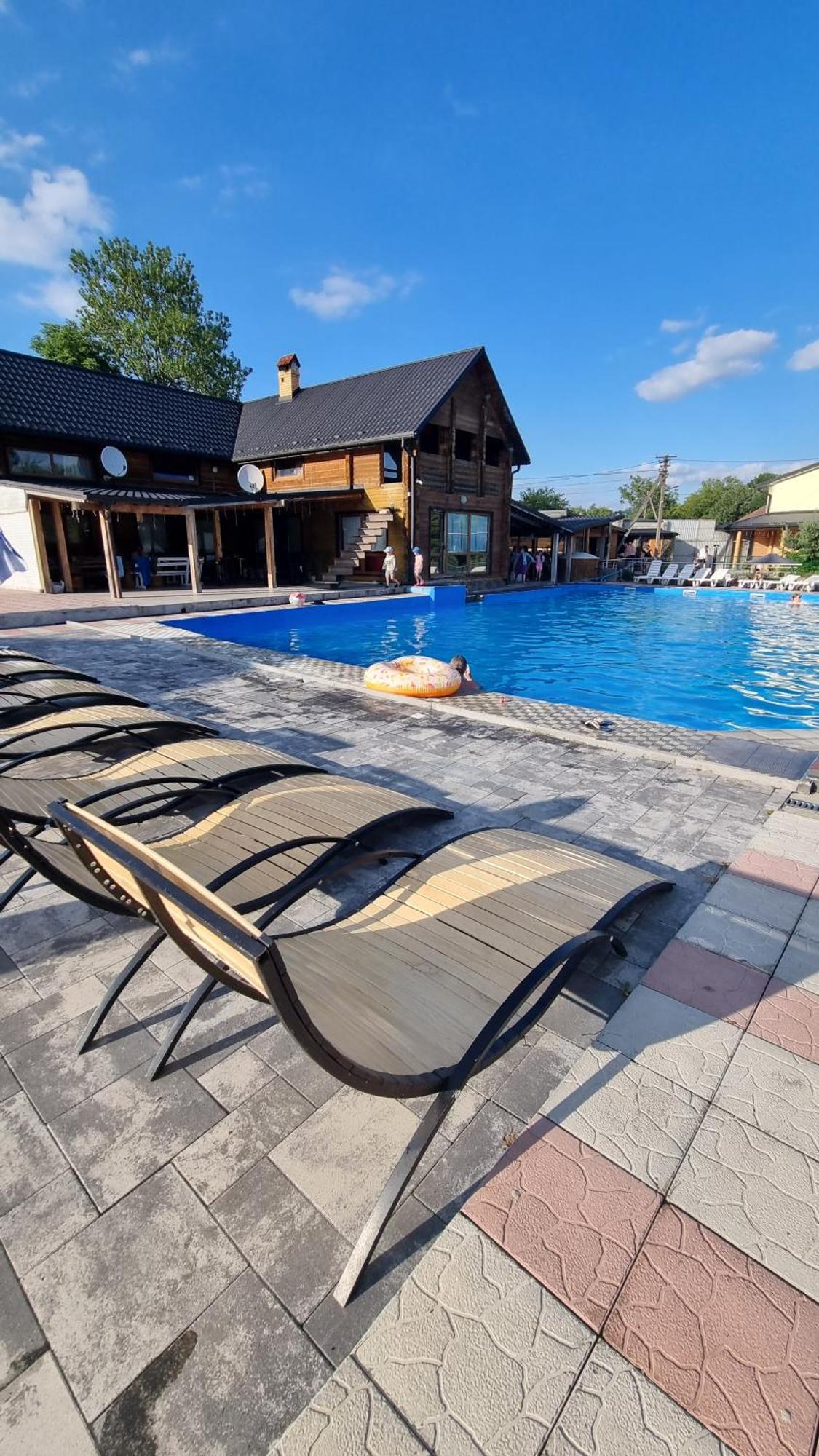Hotel & Restaurant Complex Hap-Ok Brodki Dış mekan fotoğraf